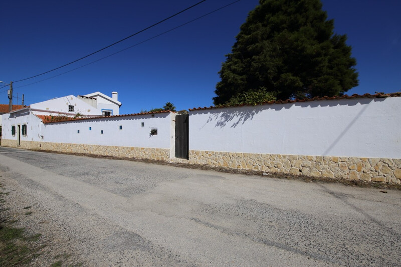 House 2 bedrooms Rustic Famalicão Nazaré - swimming pool, equipped kitchen, marquee, tiled stove, garden