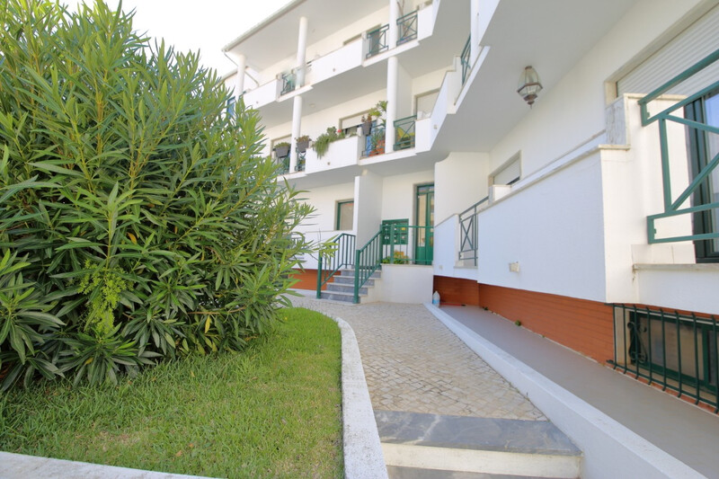 Apartment T3 Costa de Prata Nossa Senhora do Pópulo Caldas da Rainha - air conditioning, ground-floor, equipped, balcony, fireplace, garden, garage, marquee