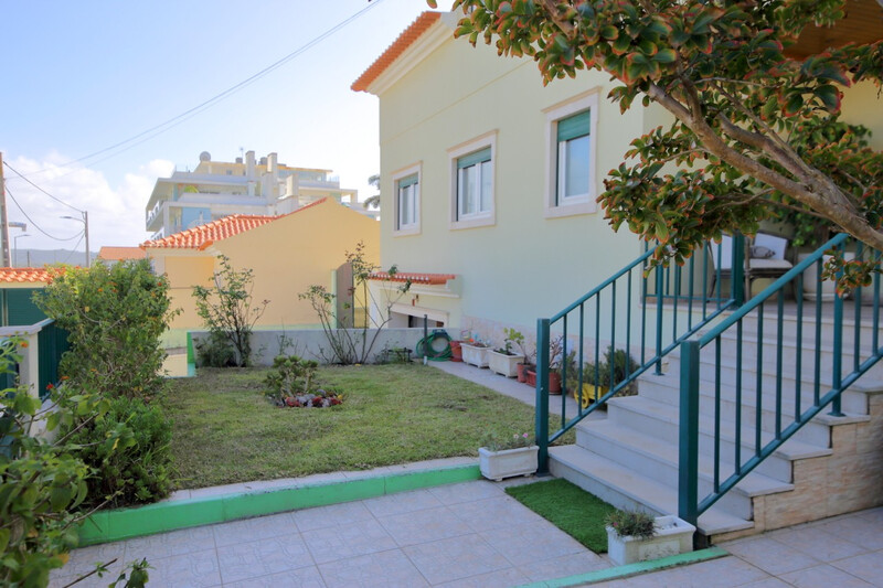 House V3 Costa de Prata São Martinho do Porto Alcobaça - equipped kitchen, balcony, garage, garden, marquee, barbecue, attic