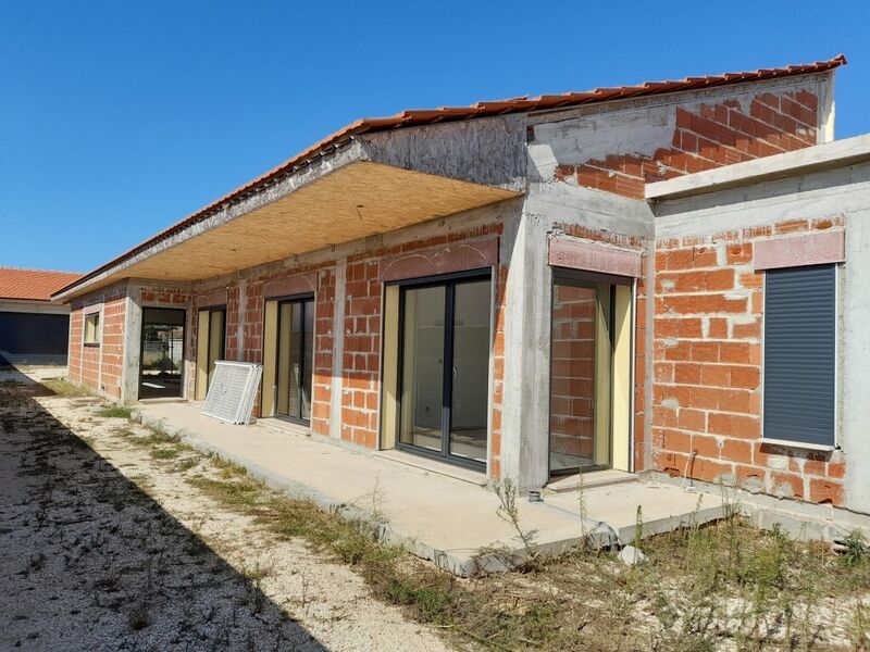 House V3 Monte Redondo Leiria - barbecue, garage