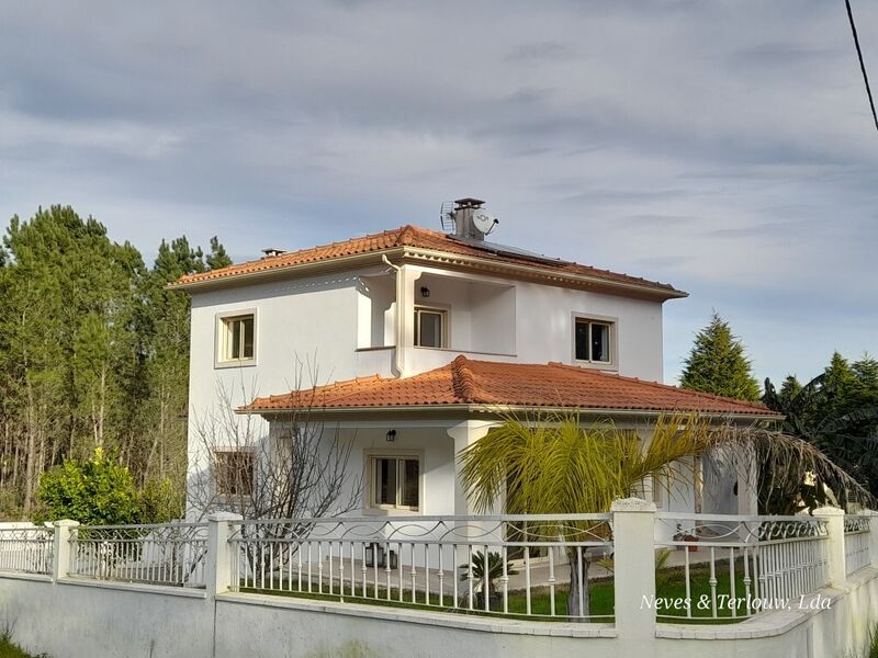 House 3 bedrooms Mata Mourisca Pombal - barbecue, automatic irrigation system, automatic gate, garden, balcony, solar panels, central heating, equipped kitchen, garage