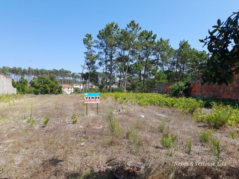 Land with 1465sqm Monte Redondo Leiria - water, easy access, electricity, mains water, construction viability