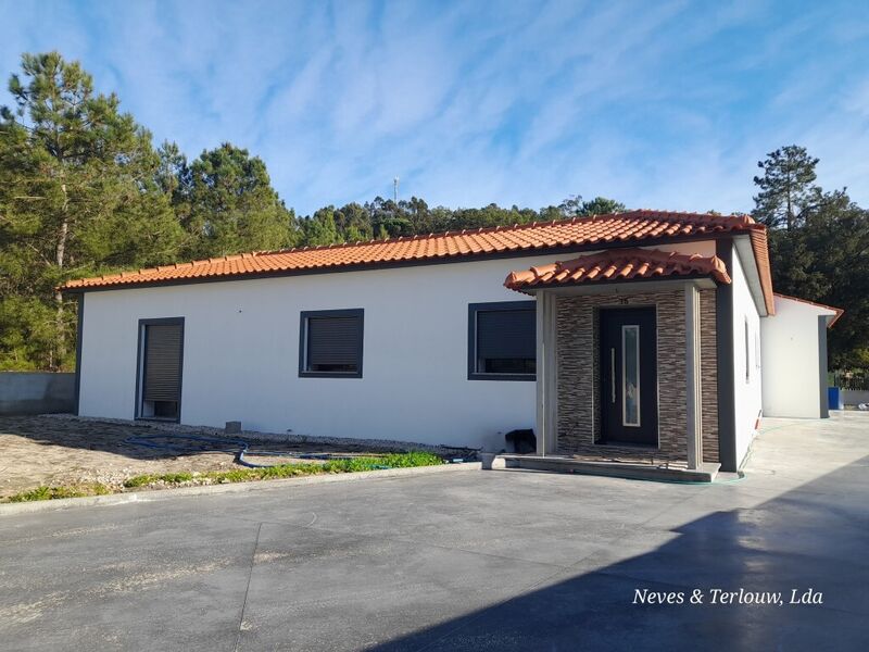 House V3 Monte Redondo Leiria - garden, automatic gate, air conditioning, central heating, garage