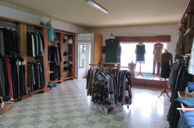 Shop Serra do Porto de Urso Leiria - store room