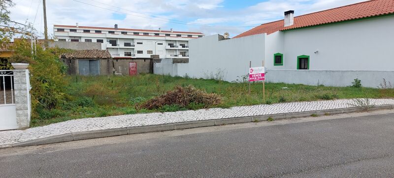 Land with 560sqm Vieira de Leiria Marinha Grande - electricity, water, nice location