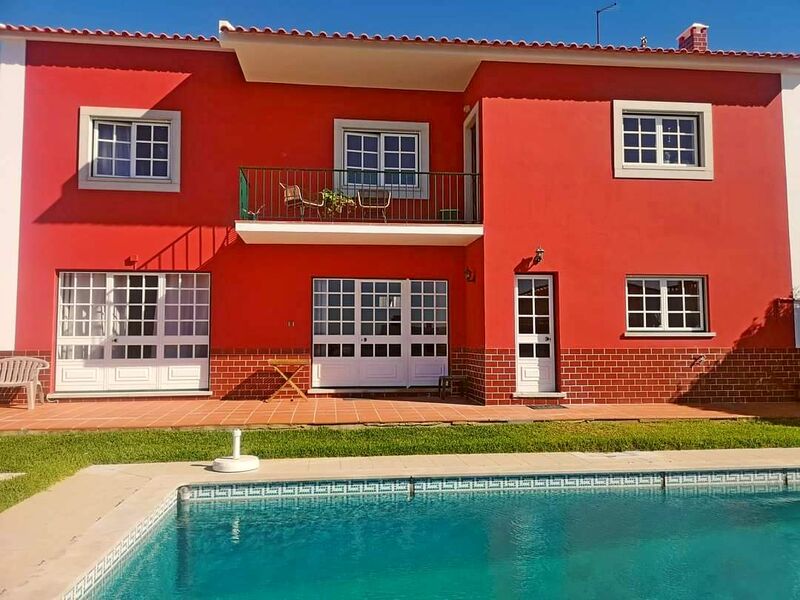 House V5 Santo Onofre Caldas da Rainha - barbecue, attic, balcony, fireplace, swimming pool, gardens