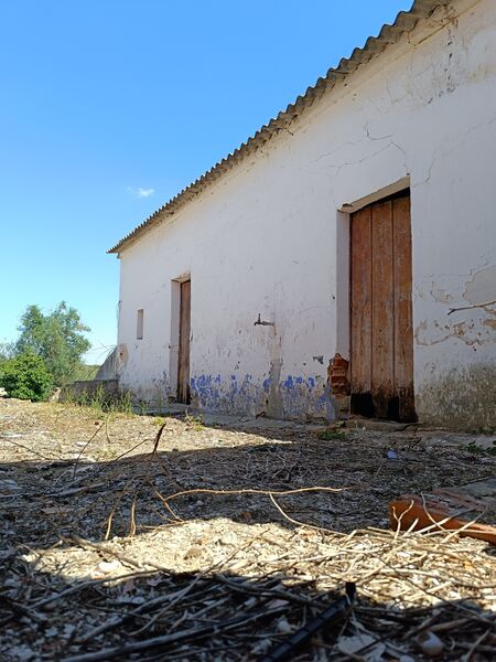 Cellar with 117.50sqm Centro Canha Montijo - 2 fronts