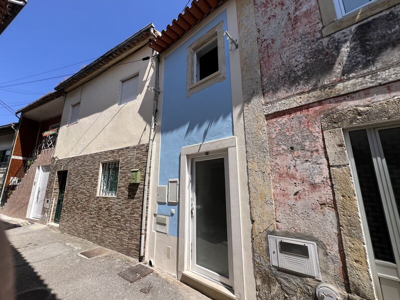 House nueva V2 Coimbra - plenty of natural light