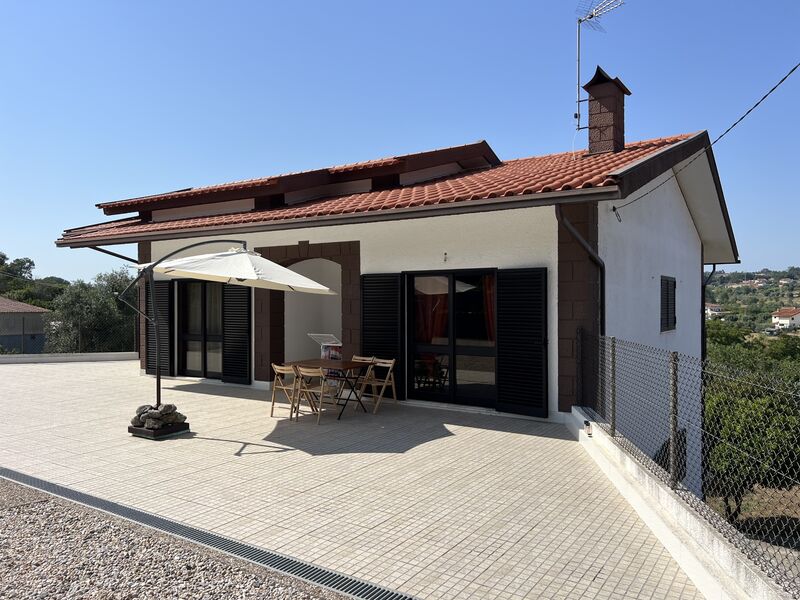 House 6 bedrooms Mealhada - garage, garden