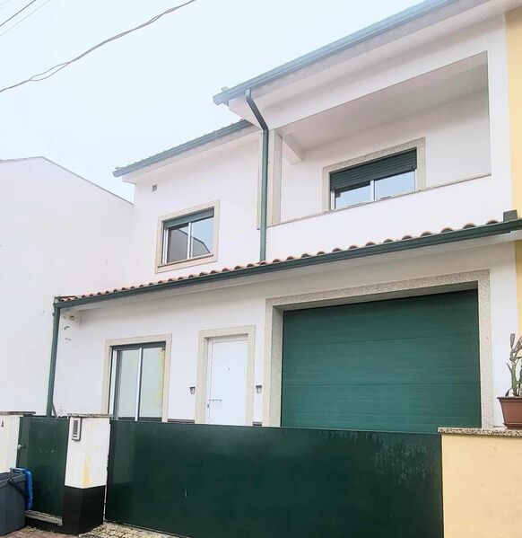 House 4 bedrooms Silveiro Oiã Oliveira do Bairro - solar panels, garage, garden, air conditioning, fireplace, quiet area, barbecue, balcony