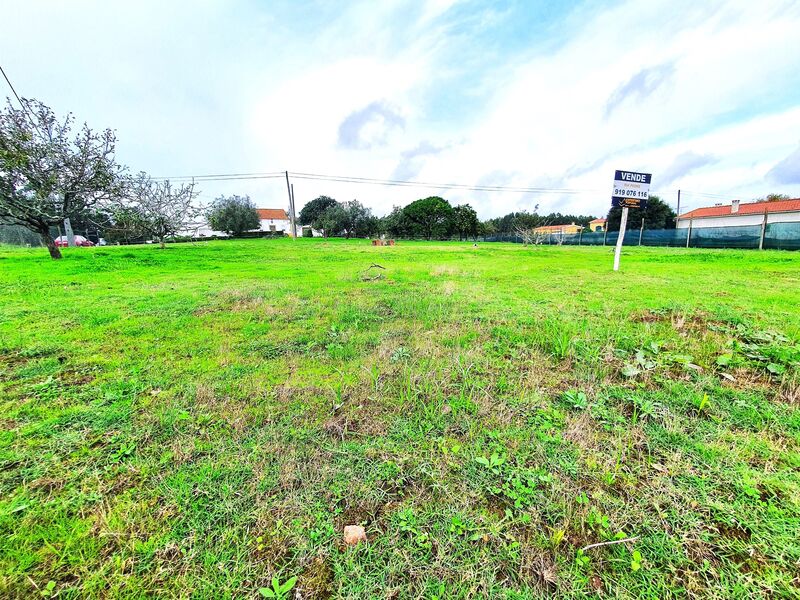 Land with 700sqm Torre Salir de Matos Caldas da Rainha