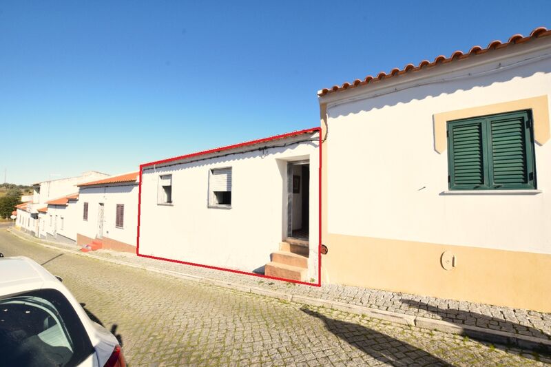 House 3 bedrooms Single storey to recover Ferreira do Alentejo - garden, backyard, store room, swimming pool