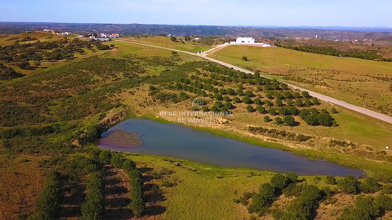 Land nieuw with 53520sqm Campeiros Castro Marim - great location, water, electricity, easy access