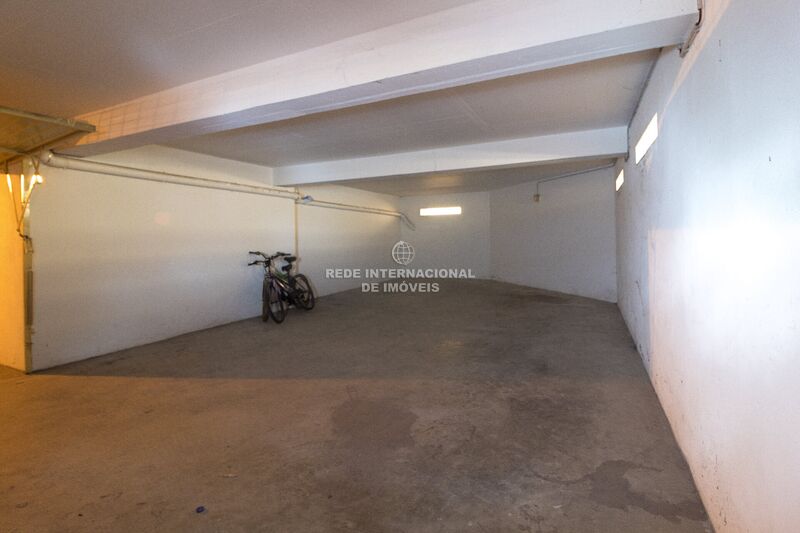 Garage with 74sqm Vila Real de Santo António