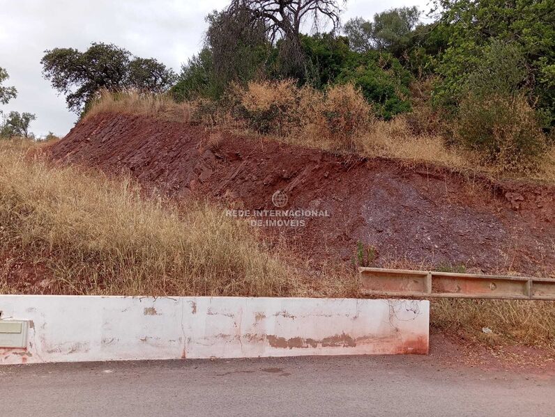 Terreno Urbano com 1232m2 Santa Catarina da Fonte do Bispo Tavira - água, electricidade