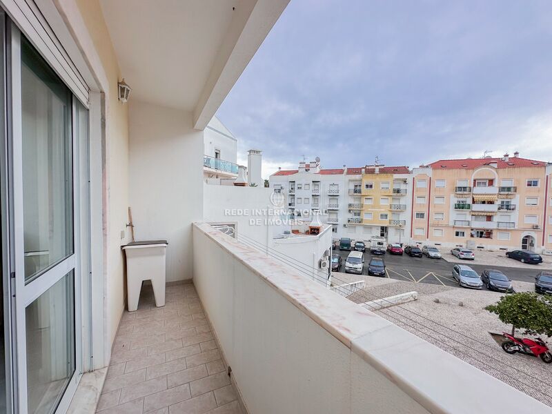 Apartment T2 Modern excellent condition Vila Real de Santo António - equipped, 2nd floor, balconies, lots of natural light, air conditioning, attic, balcony