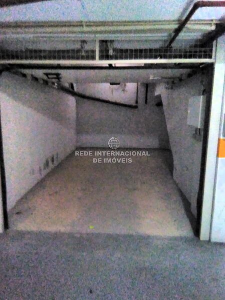 Garage with 18.25sqm Vila Real de Santo António