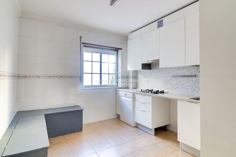 Apartment Renovated in the center T2 Vila Real de Santo António - equipped, garage, air conditioning, fireplace, attic