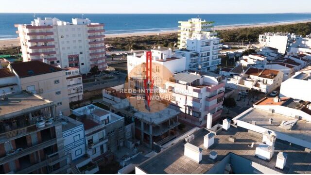 Apartment 3 bedrooms Duplex Monte Gordo Vila Real de Santo António - balcony, kitchen, terrace