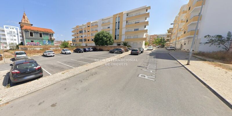 Plot of land Urban with 832sqm Quelfes Olhão