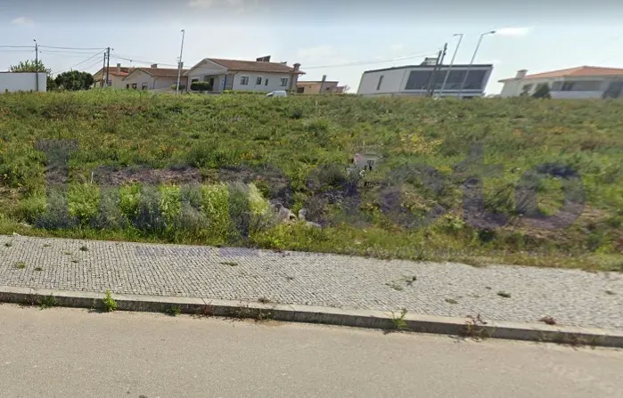 Plot with 480sqm Santa Maria da Feira