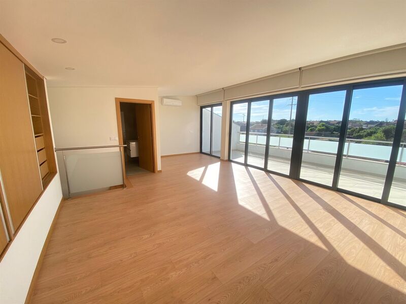 Apartment Duplex 3 bedrooms Cacia Aveiro - balconies, kitchen, garage, air conditioning, balcony, gardens, equipped