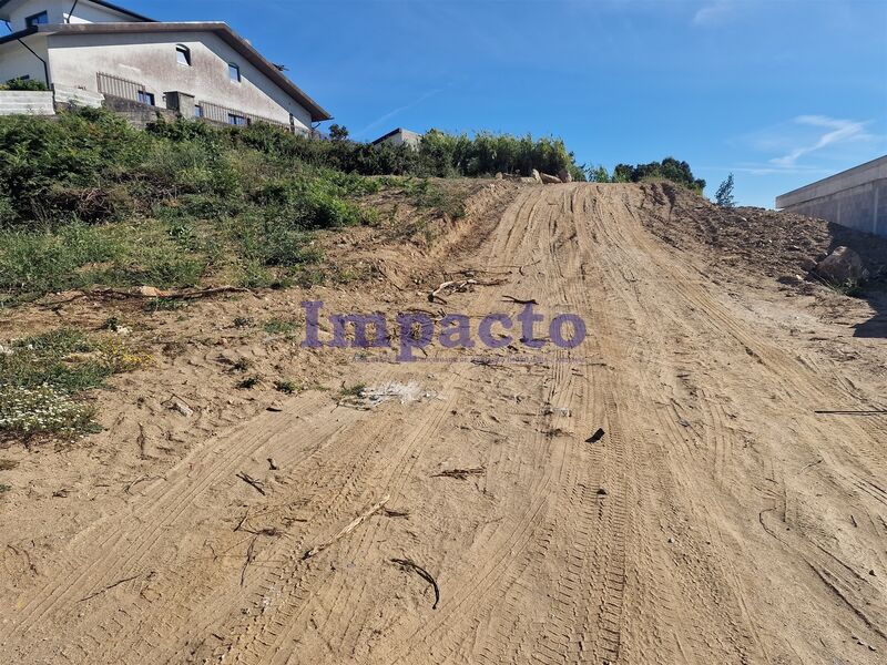 Terreno Rústico com 3317.50m2 Escapães Santa Maria da Feira - excelentes acessos