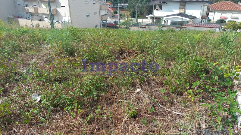 Terreno Urbano com 470m2 Vila de Cucujães Oliveira de Azeméis - vista mar