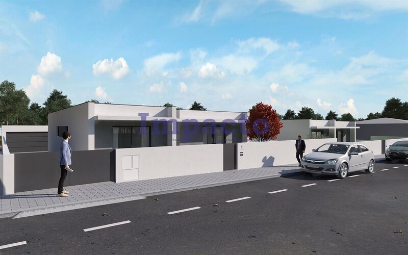 House new well located 3 bedrooms Santa Maria da Feira - garage, garden, equipped kitchen, solar panels, heat insulation