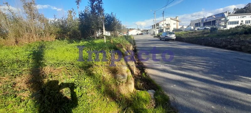 Terreno com 8050m2 Santa Maria da Feira - bons acessos, zona sossegada