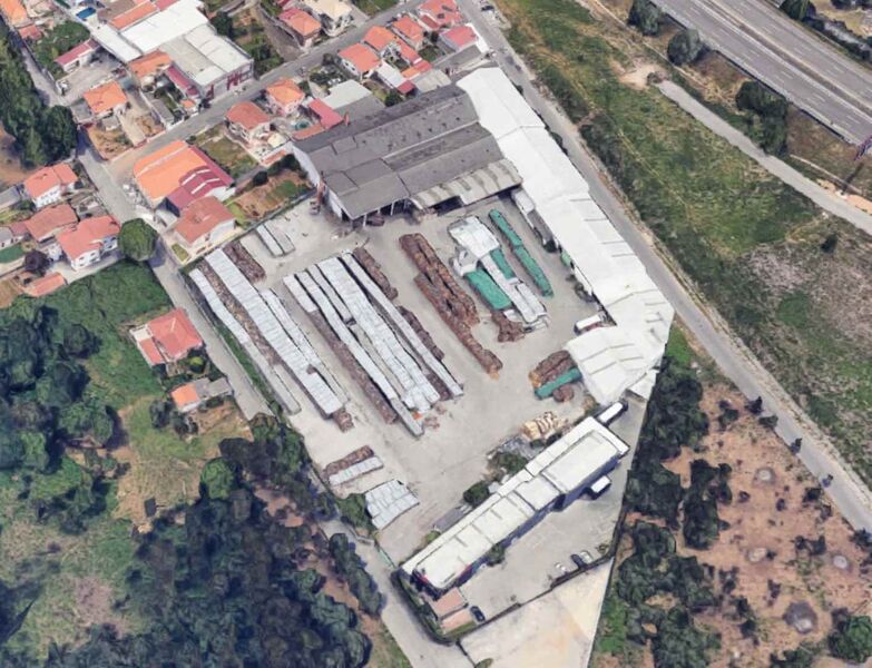 Armazém Industrial com 5144m2 São Paio de Oleiros Santa Maria da Feira