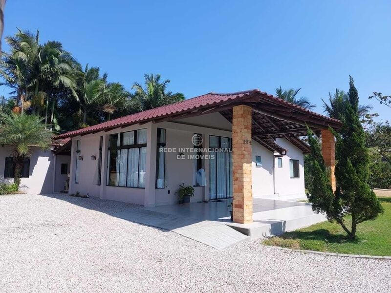 House/Villa 4 bedrooms Margem Esquerda Gaspar