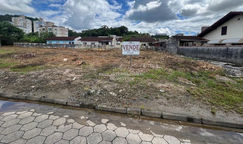 Terreno com 323.57m2 Sete de Setembro Gaspar