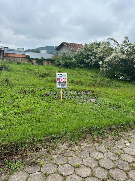 Land with 360.73sqm Coloninha Gaspar