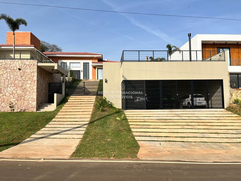 House/Villa V4 Riviera de Santa Cristina XIII Paranapanema
