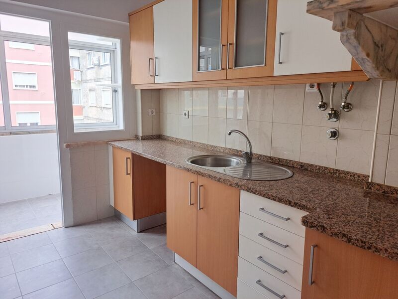 Apartment T3 Odivelas - ,