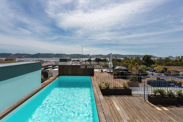 Apartment 3 bedrooms Modern Belém Lisboa - air conditioning, river view, terrace, garden, swimming pool