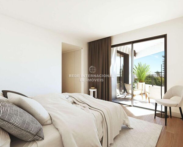 Apartment 3 bedrooms Parque das Nações Lisboa - garden, gated community, swimming pool