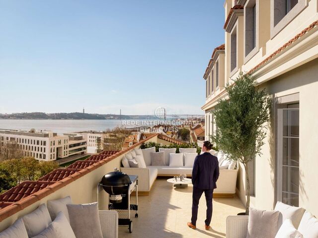 апартаменты T3 Duplex Chiado Encarnação Lisboa - гараж, система кондиционирования, вид на реку, терраса