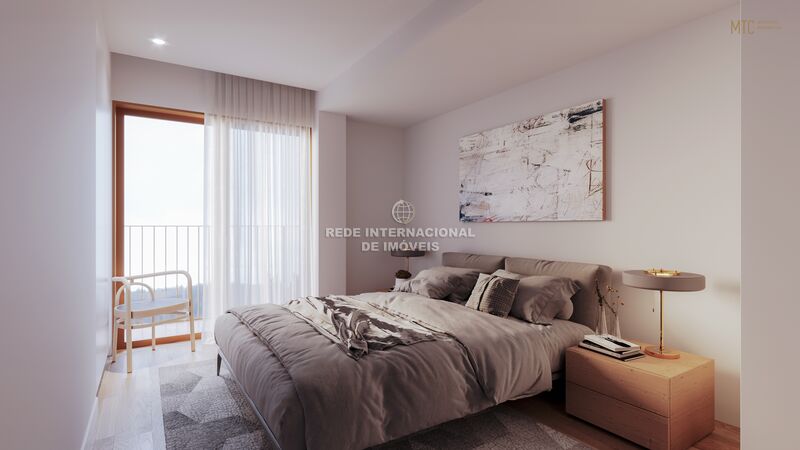 Apartamento T0 de luxo Santo António Lisboa - ar condicionado, jardim, varandas