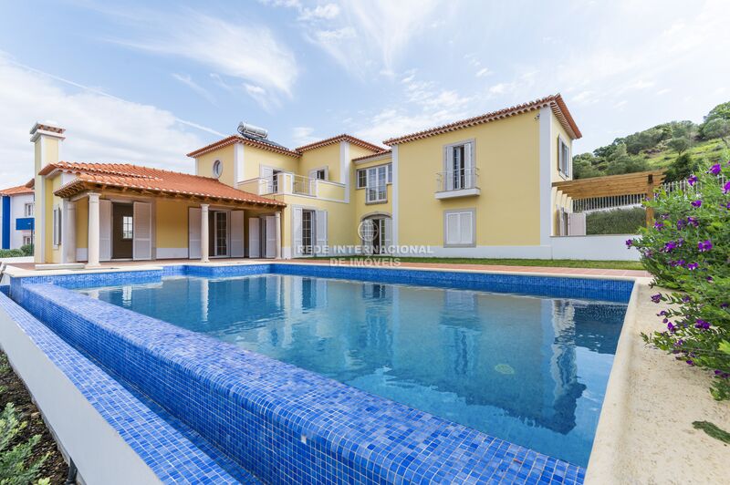 House V4 neues well located Sintra São Martinho - automatic irrigation system, swimming pool, air conditioning, solar panels, garage, store room, equipped kitchen, garden, fireplace, terrace