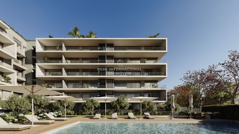 Apartamento T2 novo Carcavelos Cascais - terraços, ar condicionado, jardim, condomínio privado, varandas, piscina