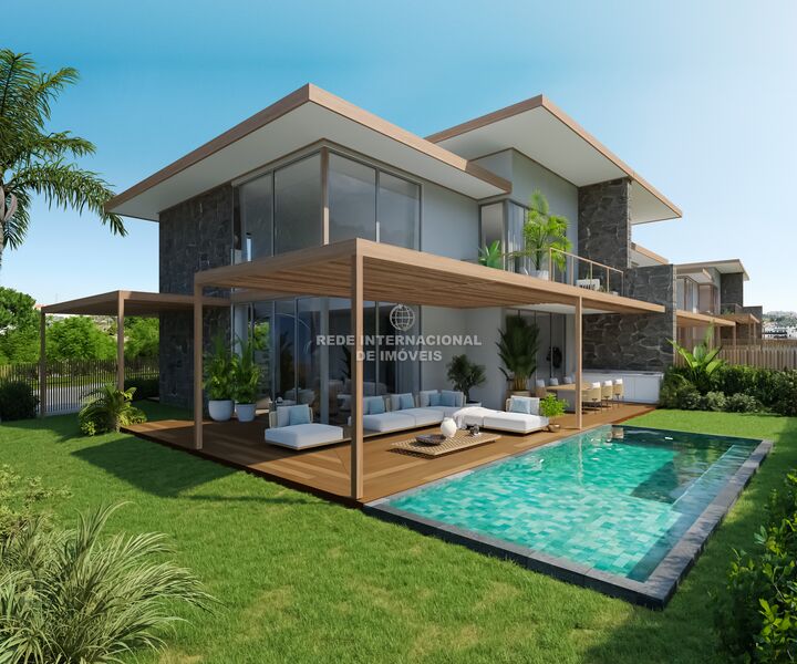 House V4 Luxury Oeiras Parque - swimming pool, solar panels, playground, garden