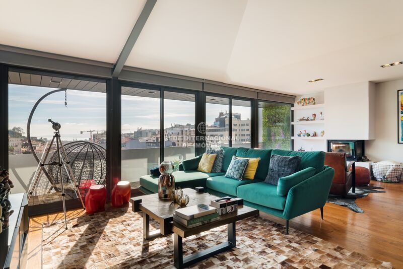 апартаменты T4 Duplex в отличном состоянии Avenida da Liberdade Santo António Lisboa - терраса, двойные стекла, система кондиционирования, гараж