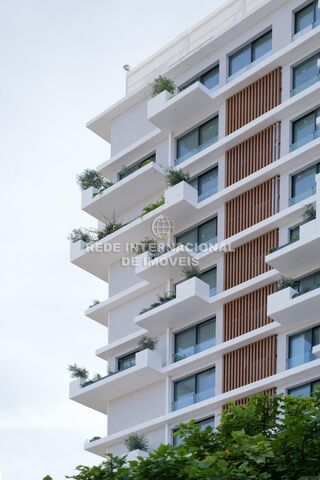 Apartamento novo T2 Parque das Nações Lisboa - varanda, piscina, ar condicionado, jardim, parque infantil, alarme