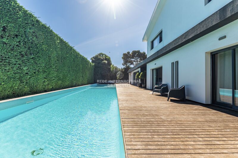 House 4 bedrooms Modern Birre Cascais - fireplace, air conditioning, swimming pool, equipped kitchen, garage, alarm, garden