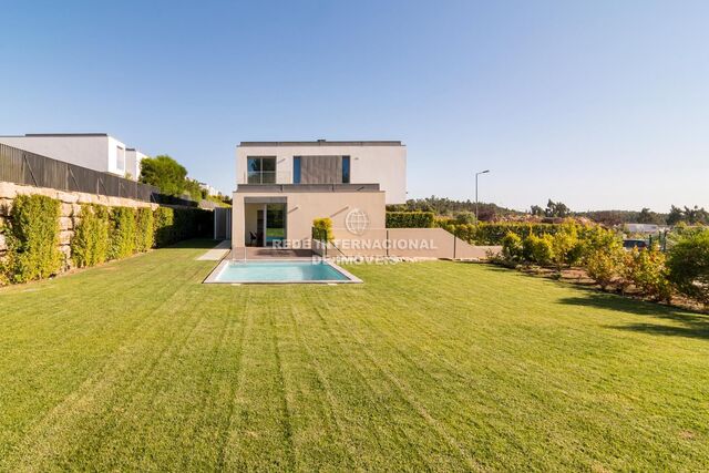 House V3 Semidetached Belas Clube de Campo Sintra - swimming pool, tennis court, balcony, garage, garden, terrace