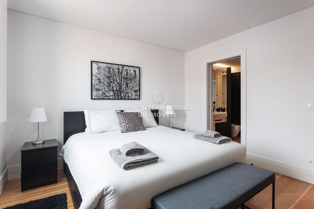 Apartment 3 bedrooms Luxury in the center Avenida da Liberdade Santo António Lisboa - equipped, air conditioning, garden, balcony