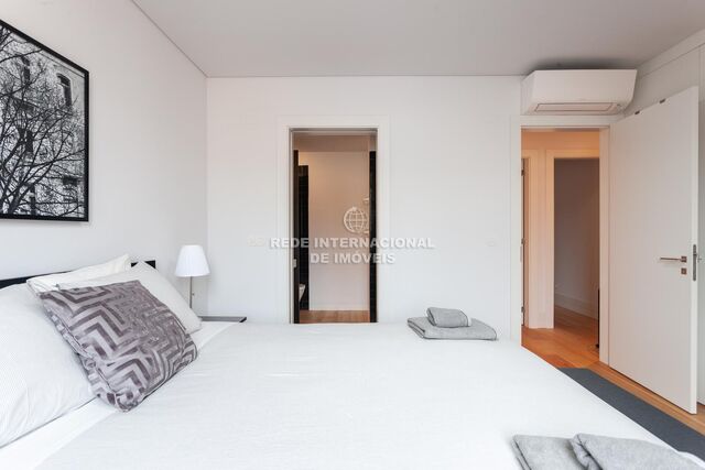 Apartment 3 bedrooms Luxury in the center Avenida da Liberdade Santo António Lisboa - equipped, air conditioning, garden, balcony