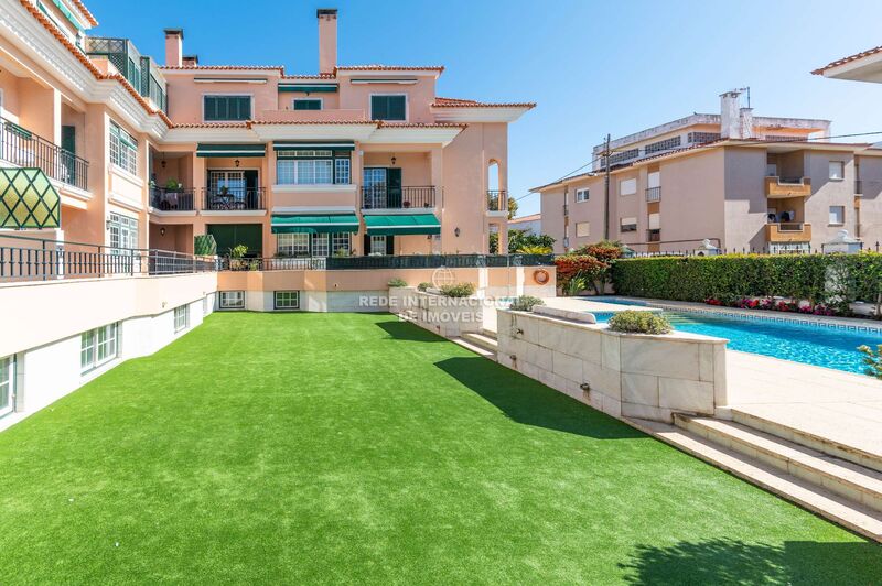 Apartment 3 bedrooms in the center Centro Parede Cascais - fireplace, garden, barbecue, garage, swimming pool, balcony